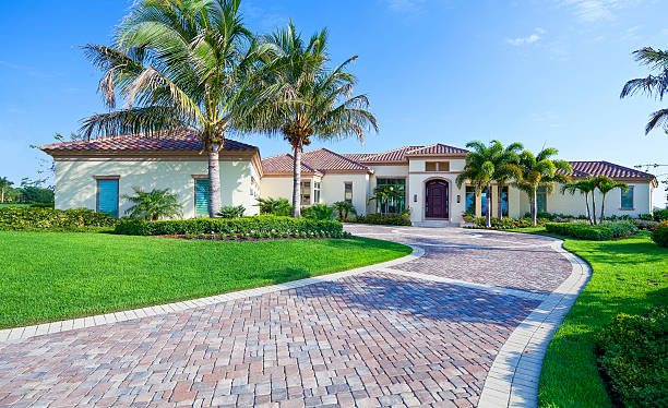Best Residential Driveway Paver Services  in Milwaukee, WI